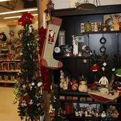 Hilsher's General Store - Christmas Decorations