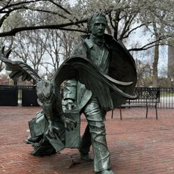 Edgar Allan Poe Statue