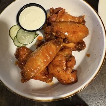 Hendos Barrel House - Nashville hot wings - Steakhouses Near Me - Temecula, California Hendos Barrel House - Nashville hot wings - Steakhouses Near Me - Temecula, California