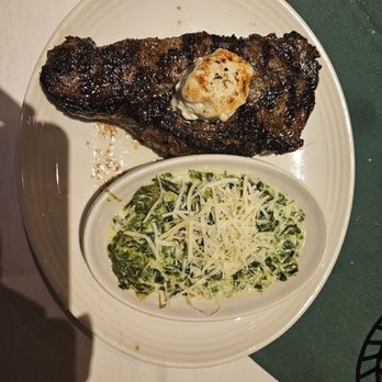 Carrabba's Italian Grill - Strip with creamed spinach - Italian Near Me - Metairie, Louisiana