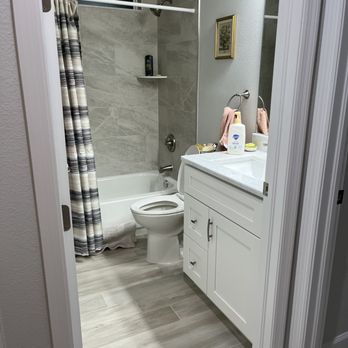 Beth Sparkling Cleaning - Bathroom cleaning - Home Cleaning Near Me