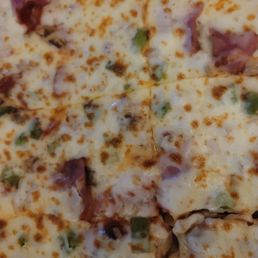 We stayed in Freemont during Labor Day . This was a blind choice and the pizza was excellent. We stayed in Freemont during Labor Day . This was a blind choice and the pizza was excellent.