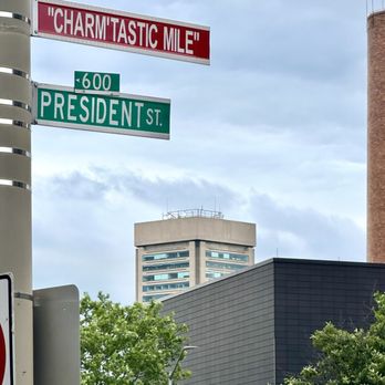 Lockwood Place Garage - The Iconic Charm'tastic Mile Street Sign entering Harbor East. - Parking Near Me - Baltimore, Maryland Lockwood Place Garage - The Iconic Charm'tastic Mile Street Sign entering Harbor East. - Parking Near Me - Baltimore, Maryland
