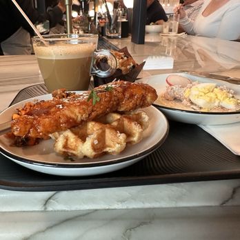 Chase Sapphire Lounge - Chicken and waffles, smoked salmon w egg, orange cranberry muffin and a latte - Airport Lounges Near Me - Las Vegas, Nevada