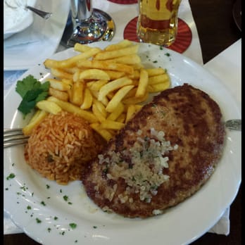 Dubrovnik - Mit Feta gefülltes Hacksteak mit Pommes und Tomatenreis - Serbo Croatian Near Me - Hamburg, HH