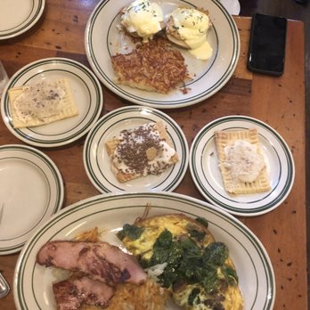 Ted's Bulletin 14th - omelete, crab cake bennedict and 3 tarts - Breakfast & Brunch Near Me - Washington, DC, District of Columbia