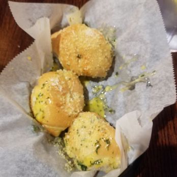 Italiano's Restaurant - Italian Near Me - Humble, Texas