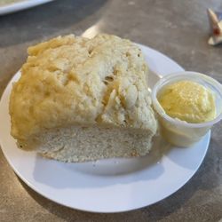 Blondie's Family Diner - Biscuit