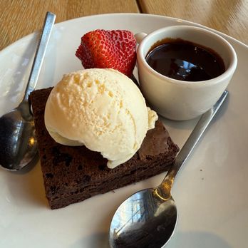 Coronado Island Marriott Resort & Spa - Dessert at ALBACA - Hotels Near Me - Coronado, California Coronado Island Marriott Resort & Spa - Dessert at ALBACA - Hotels Near Me - Coronado, California