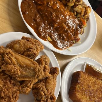 The Serving Spoon - Everything Omelet w/ Chili on Top, Chicken wings, and cornbread - Breakfast & Brunch Near Me - Inglewood, California The Serving Spoon - Everything Omelet w/ Chili on Top, Chicken wings, and cornbread - Breakfast & Brunch Near Me - Inglewood, California