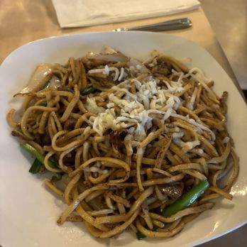 Shiok Singapore Kitchen - Duck Garlic Noodle - Singaporean Near Me - Menlo Park, California Shiok Singapore Kitchen - Duck Garlic Noodle - Singaporean Near Me - Menlo Park, California