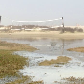 Pointe West Beach Club - Water Volleyball Anyone? - Resorts Near Me - Galveston, Texas Pointe West Beach Club - Water Volleyball Anyone? - Resorts Near Me - Galveston, Texas