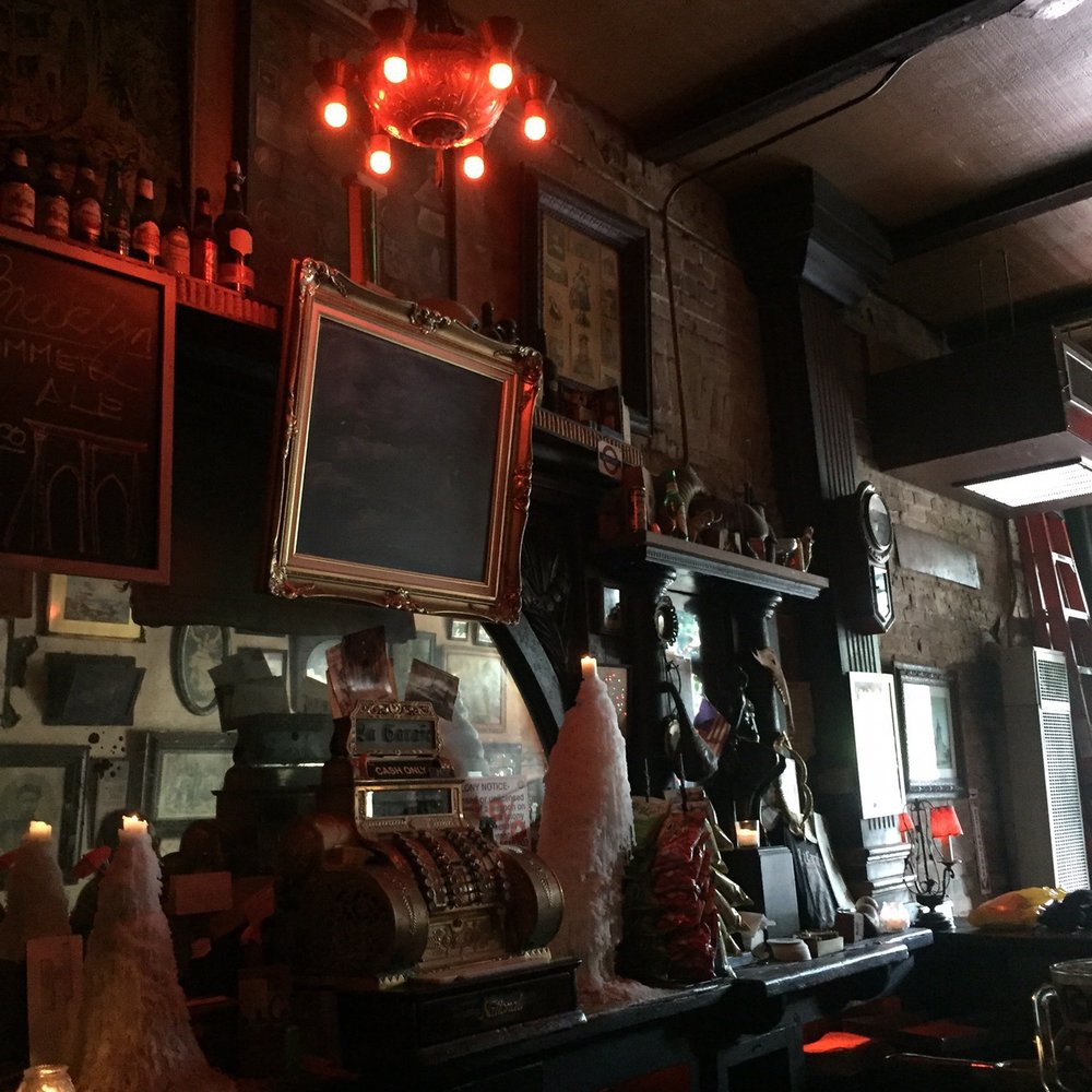 La Carafe - Wine Bars Near Me - Houston, Texas La Carafe - Wine Bars Near Me - Houston, Texas