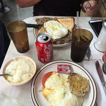 Donut Gallery Diner - Breakfast & Brunch Near Me - Key Biscayne, Florida