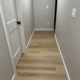 Our new flooring in the picture is the Lago Brandberg. Our new flooring in the picture is the Lago Brandberg.
