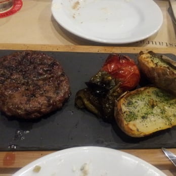Museu del Vermut - Hamburguesa Black Angus 12,50€ - Catalan Near Me - Reus, T