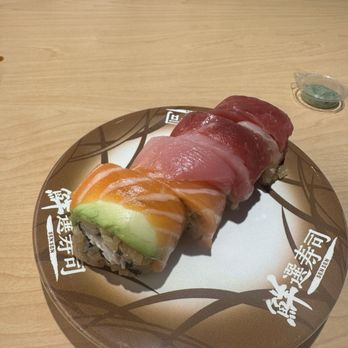 Waka Sakura - Conveyor Belt Sushi Near Me - Gardena, California Waka Sakura - Conveyor Belt Sushi Near Me - Gardena, California