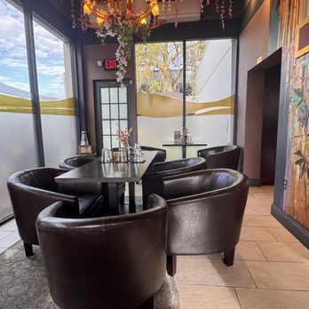 AJ Chocolate House - Chocolatiers & Shops Near Me - Winter Park, Florida
