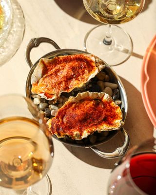 Folia Bar & Kitchen by null