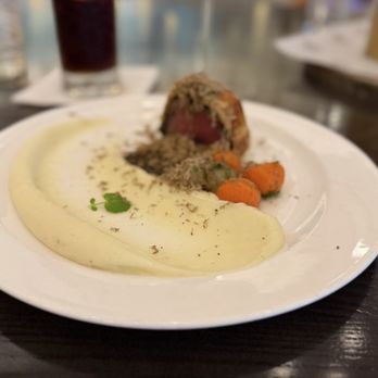 Gordon Ramsay Hell's Kitchen - Beef Wellington - New American Near Me - Miami, Florida