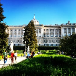 Jardines de Sabatini - Una boda en la distancia