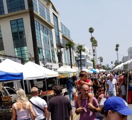 Santa Monica Saturday Pico Farmers Market by null