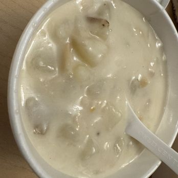 Side Street Cafe - Clam chowder needs salt and pepper but solid. - American Near Me - Bar Harbor, Maine Side Street Cafe - Clam chowder needs salt and pepper but solid. - American Near Me - Bar Harbor, Maine