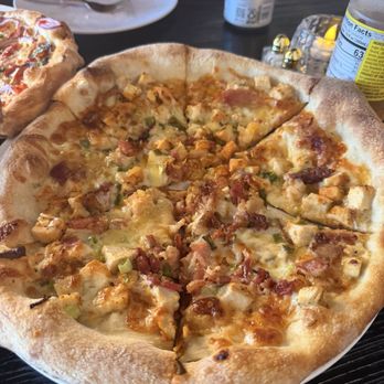 Tievoli Pizza Bar - 12" Honey Sriracha - Pizza Near Me - Palatine, Illinois Tievoli Pizza Bar - 12" Honey Sriracha - Pizza Near Me - Palatine, Illinois