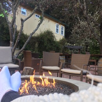 Fern Grove Cottages - Fire pit outside - Hotels Near Me - Guerneville, California Fern Grove Cottages - Fire pit outside - Hotels Near Me - Guerneville, California