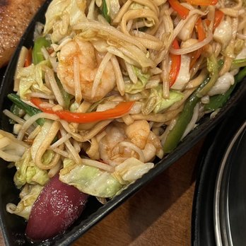 Dumpling Master - Chow mein with shrimp - Noodles Near Me - Rancho Cucamonga, California Dumpling Master - Chow mein with shrimp - Noodles Near Me - Rancho Cucamonga, California
