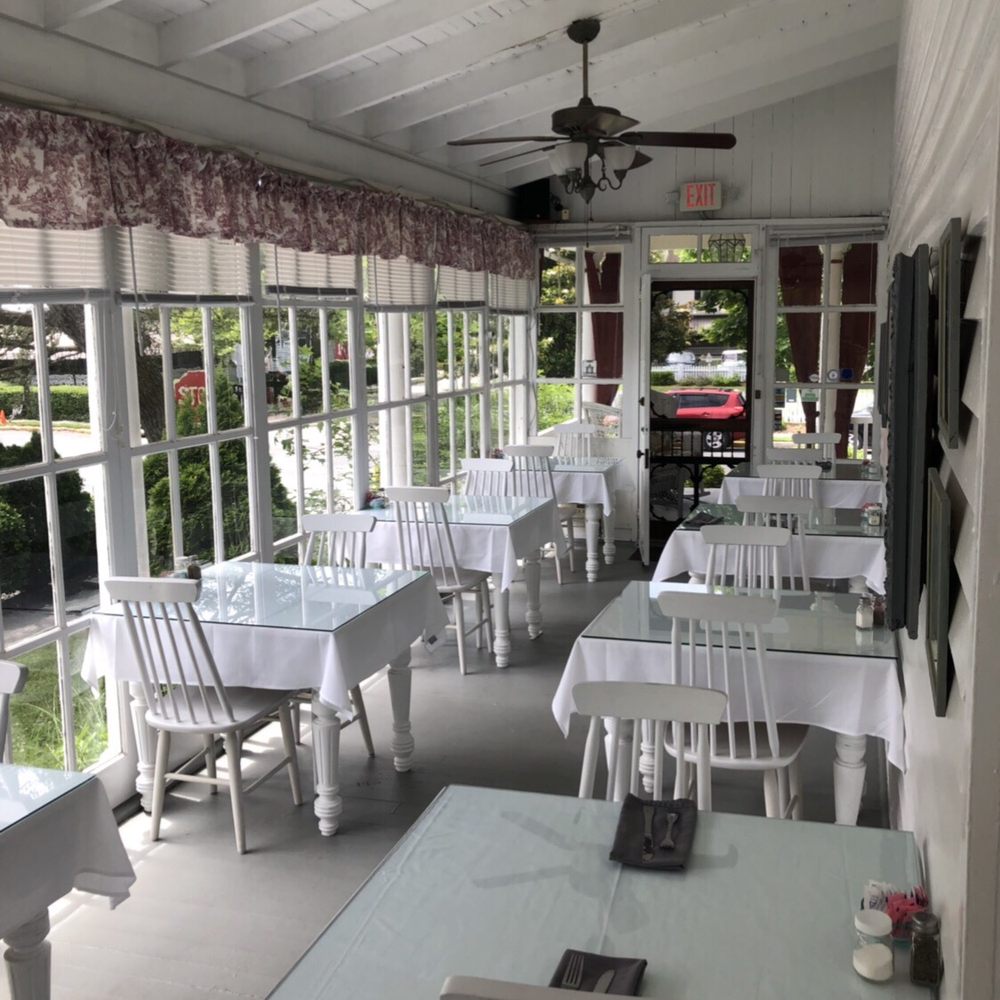 Dormer House - Hotels Near Me - Cape May, New Jersey