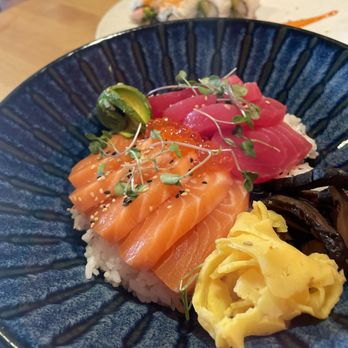 Rice N Roll Bistro - Sashimi Appetizers - Sushi Bars Near Me - Milwaukee, Wisconsin Rice N Roll Bistro - Sashimi Appetizers - Sushi Bars Near Me - Milwaukee, Wisconsin