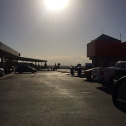 Texaco - Lots of people!