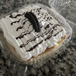 Tres Leches Cakes