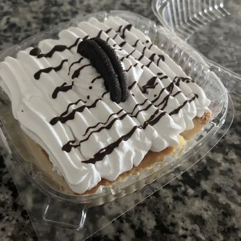Delicias Del Horno - Slice of Tres Leches cake - Patisserie/Cake Shop Near Me - Riverside, California