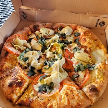 June Pie Pizza - Margarita with Artichokes - Pizza Near Me - June Lake, California June Pie Pizza - Margarita with Artichokes - Pizza Near Me - June Lake, California