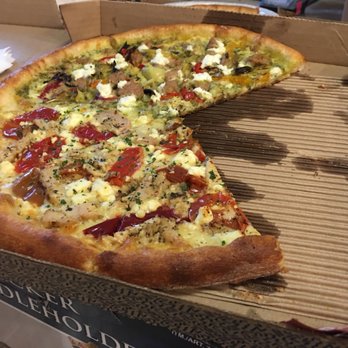 Pagliacci Pizza - Pizza Near Me - Mercer Island, Washington