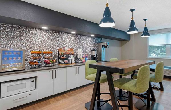 Extended Stay America Premier Suites - Miami - Coral Gables by null
