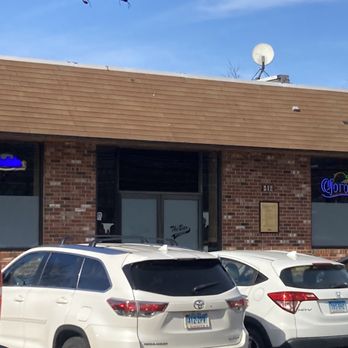 The Bar & Grill - Sports Bars Near Me - Newington, Connecticut
