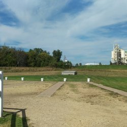 South St Paul Rod & Gun Club - Nice day for some trap shooting