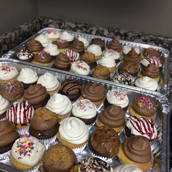 Pat's Cafe - New American Near Me - Lawrenceburg, Tennessee