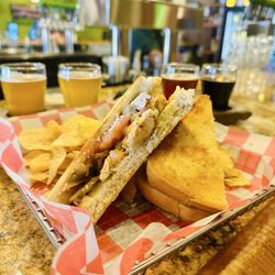Hoppin' Frog Brewery