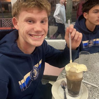 Sugar Bowl - Root Beer Float - Ice Cream & Frozen Yogurt Near Me - Scottsdale, Arizona Sugar Bowl - Root Beer Float - Ice Cream & Frozen Yogurt Near Me - Scottsdale, Arizona
