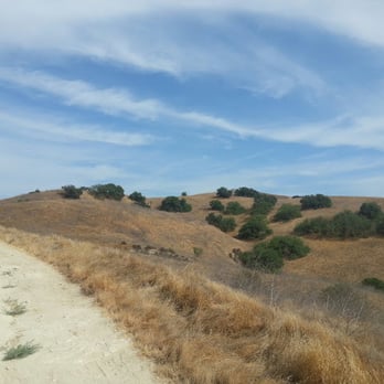 Cheeseboro and Palo Comado Canyon - A beautiful day for hiking..look at that clear blue sky - Hiking Near Me - Agoura, California