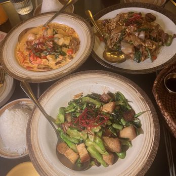 Siam Thai Cuisine - Red duck curry boneless - Thai Near Me - Chicago, Illinois Siam Thai Cuisine - Red duck curry boneless - Thai Near Me - Chicago, Illinois