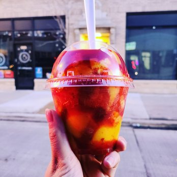 La Michoacana Chicago - Mango Mangoneadas - Ice Cream & Frozen Yogurt Near Me - Chicago, Illinois
