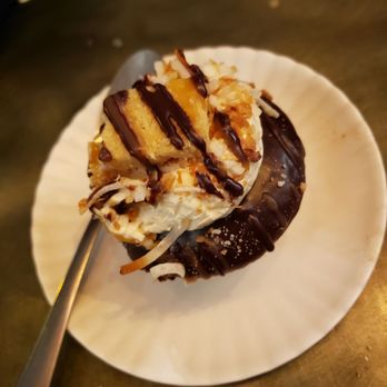 Molly's Cupcakes - Samoa - Cupcakes Near Me - Chicago, Illinois Molly's Cupcakes - Samoa - Cupcakes Near Me - Chicago, Illinois