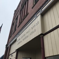 US Post Office - Front of the building.