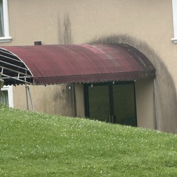 Villa Roma Resort - Exterior maintenance obv needed - power washer needed - Venues & Event Spaces Near Me - Callicoon, New York Villa Roma Resort - Exterior maintenance obv needed - power washer needed - Venues & Event Spaces Near Me - Callicoon, New York