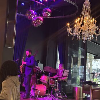 The Vinyl Society - Live Jazz - Bars Near Me - Detroit, Michigan The Vinyl Society - Live Jazz - Bars Near Me - Detroit, Michigan